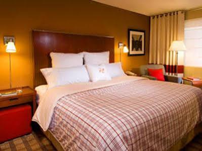 Four Points By Sheraton Houston Hobby Airport Exterior foto