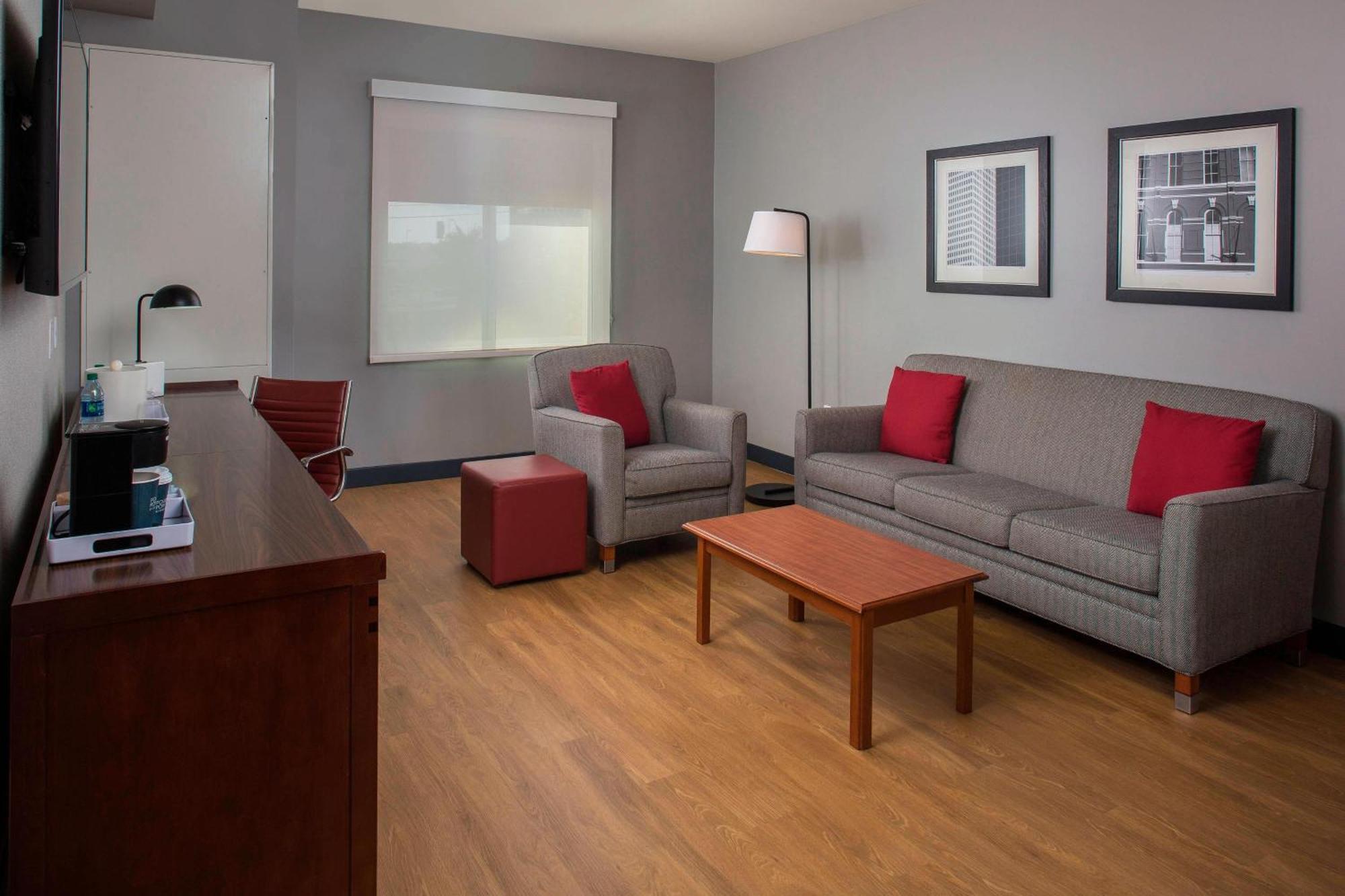 Four Points By Sheraton Houston Hobby Airport Exterior foto